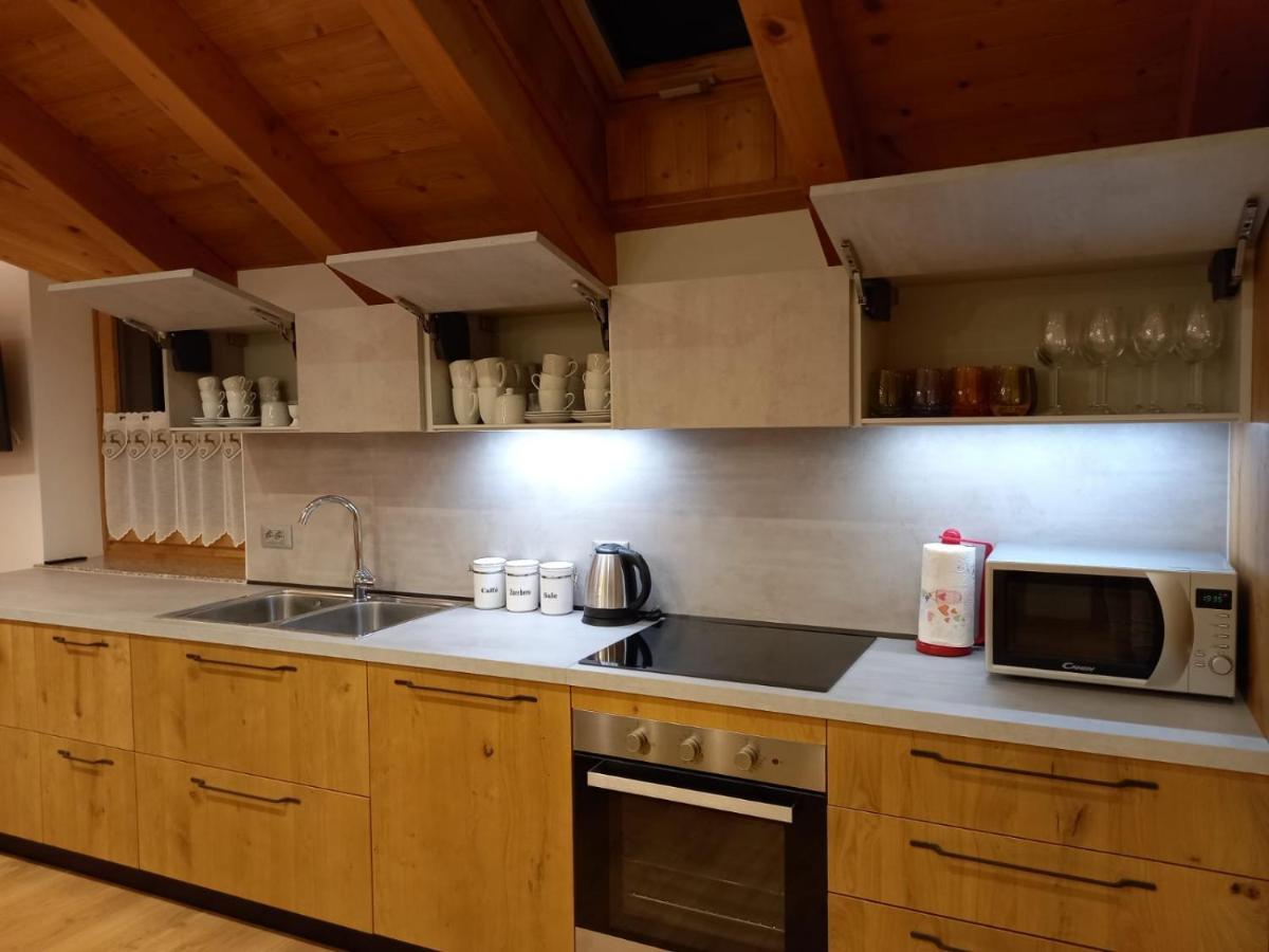 Appartamento Mansarda Patrizia E Franco Val Di Sole Commezzadura Exterior foto